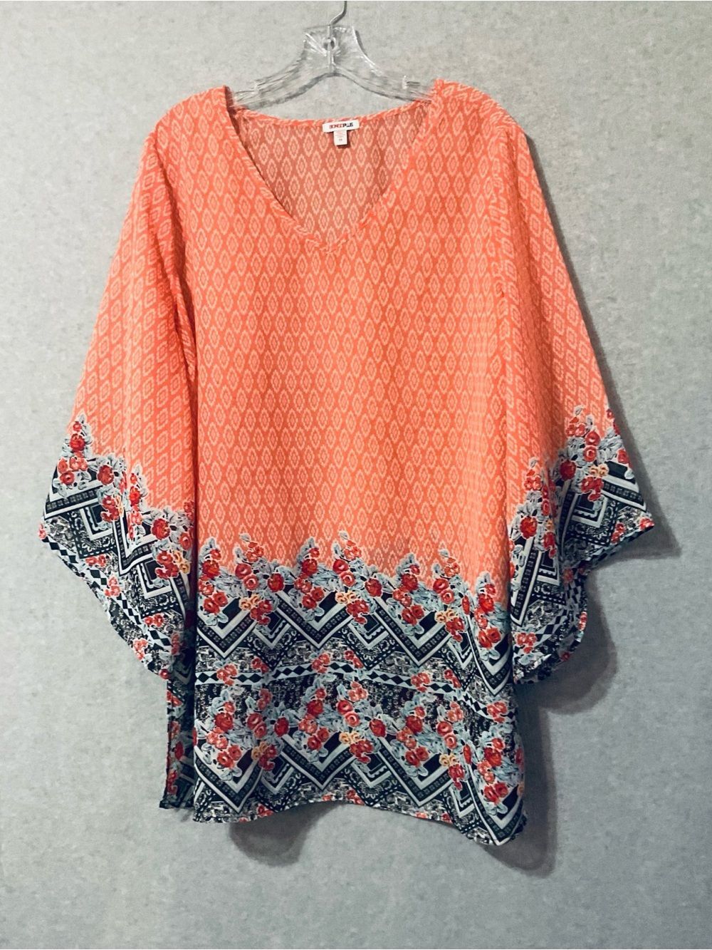Bongo Plus Coral Patterned V-Neck Flutter Sleeve Top Size XL